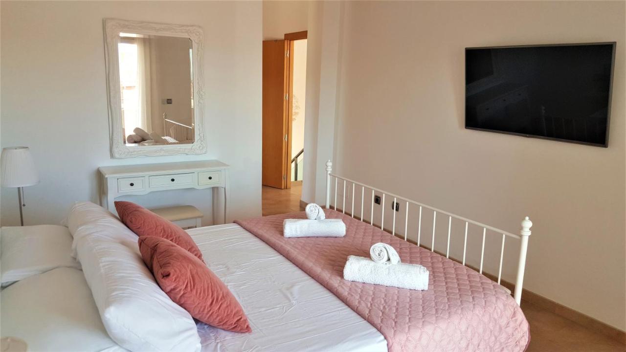 5 Bedrooms Private House 300M From Beach Roquetas de Mar Esterno foto